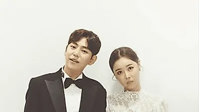 [스타☆톡] 안용준 아내 베니, 41살 미모 실화?…굴욕 없는 리마인드 웨딩·인스타그램 사진 화제