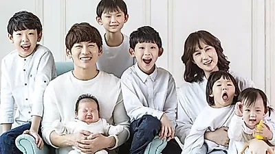 입이 '떡' 여섯 남매 키우는 한 달 생활비 "955만원" 박지헌 '화제' 생활비 내역 확인해보니…