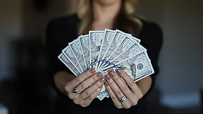 내년 2020년 최저임금, 2019년 대비 인상률 고작 2.87%? 손흥민·류현진 연봉과 2019 최저시급·연봉 실수령액 총정리