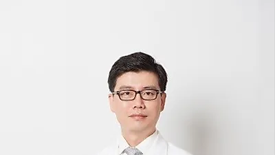 여름 휴가철맞이 성형 열풍, 정품 엔도타인 확인 후 시술해야