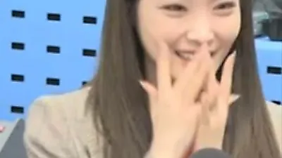 청하 다이어트 비법? "당 충전을 해주는 게 좋다"