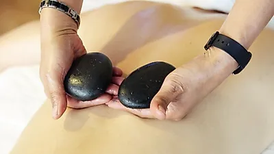 4월에 가볼만한 여행코스? 제주 중문 원조 아로마 스톤 마사지 '천지인아로마', 특별한 추억 선사