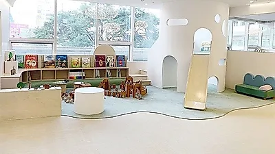 영어와 몬테소리를 한번에 창원 영어유치원 '루트놀이연구소'