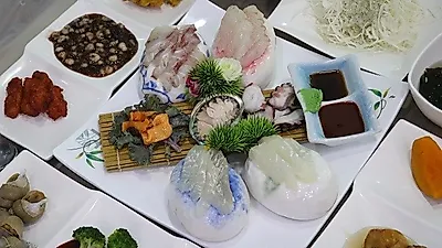 속초 맛집 '비치크랩' 동명항에서 저렴한 대게로 유명세