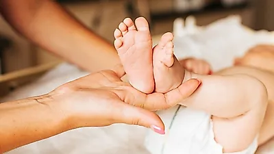발열 후 피부발진 일어나는  '수족구병', 우리 아이 건강 위협해