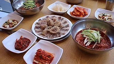 송도 맛집 '고니면옥' 센트럴파크 명물로 유명한 20년 전통의 냉면과 수육