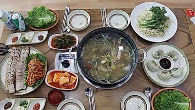 주말 나들이와 함께 찾는 태안 안면도 맛집 '전통딴뚝칼국수' 인기