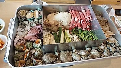 강화도여행은 동막해수욕장 방문 후 강화도 맛집인 강화댁서 용궁철판으로 시작