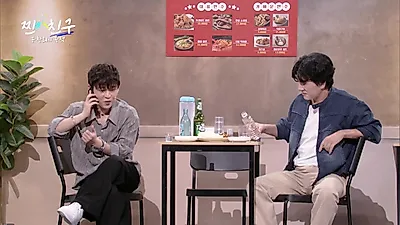 Gag Concert: El reencuentro en una reunión de exalumnos entre un policía y un amigo buscado