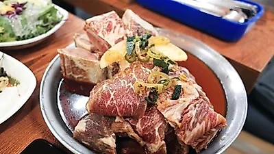 포천에서 찾은 식도락 명소! 50년 전통의 이동갈비 맛집 '김미자할머니갈비'