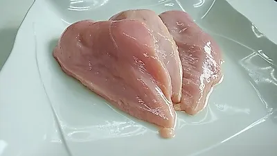 닭가슴살, 저렴하고 구하기 쉽지만 그냥 먹으면 심심해…맛있게 먹으려면?