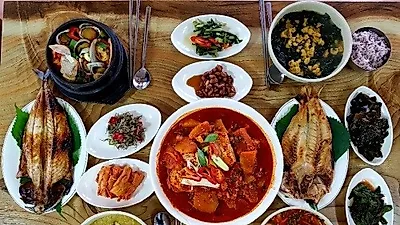 봄이오는 제주도 가볼만한 곳, 성산일출봉맛집 표선 세화해녀의 집 호평