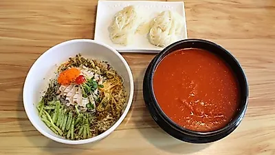동해안을 대표하는 강원도 삼척 맛집 '삼정식당' 23년 맞아 리뉴얼 오픈