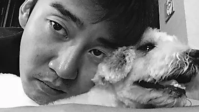 윤계상, 반려견과 평화로운 일상 "심심해..감사랑놀기.."