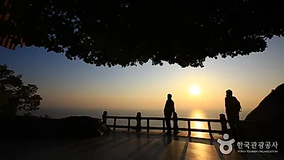 [추석에 가볼 만한 곳⑨] 추석 연휴 국내 여행 추천 '전남 가볼 만한 곳'…'핑크뮬리' 순천만부터 '연꽃축제' 무안, 여수·목포 간장게장 '맛집투어' 