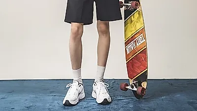 '자유분방'한 매력, 화제의 중심 스트릿 패션 브랜드 '오버더원'