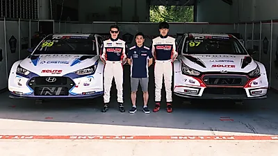 쏠라이트 인디고 레이싱, 2019 TCR 유럽 시즌 챔피언 조쉬 파일스 영입