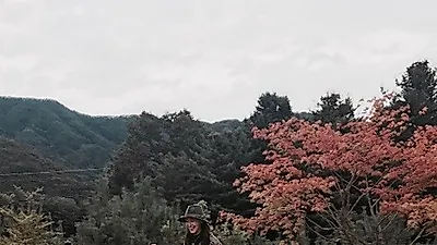 김재경, 반려견과 행복한 일상 "비 맞아도 좋아"