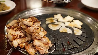 숙성육을 통해 육즙, 고소함, 풍미를 느낄 수 있는 분당 야탑 맛집 '삼육가'