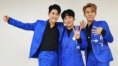 `미스터트롯` 사형제 영탁, 멤버들과 한 컷 "성훈이는 인물 더 좋아져"