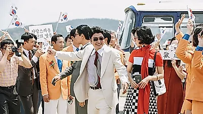 "연말 극장가 후끈" 12월 개봉 예정 영화 소개…최고 기대작은 '내부자들' 제작진 뭉친 '마약왕'