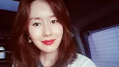 김지수 '김주혁 추모 사진 공개', 사십춘기 고백한 일상?..."나이 40대 초반 지나면서 많이 힘들었다"