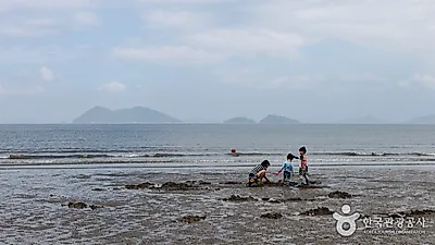 [추석에 가볼 만한 곳⑩] 추석 연휴 국내 여행 추천 '전북 가볼 만한 곳'…무주 반딧불이·한옥과 떡갈비 도시 '전주'·변산반도까지 