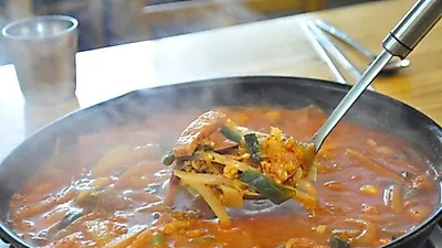 수원인계동맛집 '조대감부대찌개', 노하우 담긴 깊은 맛 제공