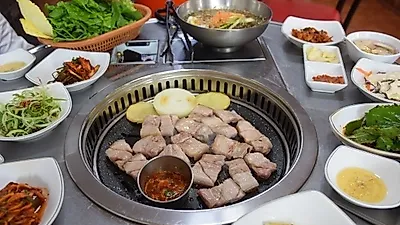 제주 애월 흑돼지 맛집 '백번가든', 각종 채소 직접 재배