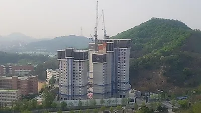 낮아진 분양가에 학군, 역세권, 숲세권까지… '부평 샬레아넬리스' 신규아파트 조성 중