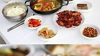 청정 바다 먹거리에 남도의 손맛이 더해지면...여수 간장게장 맛집 '거북이식당'