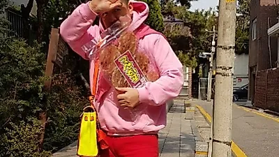 신우식, 스타일리스트 다운 재치만점 봄코디 "오늘 나 어디 무용부같아" 국산쥐포 손에 꼭 폭소