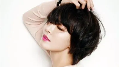 SNL 김소연, 순백의 시스루 입은 채 청순+섹시 매력 자랑 '이 정도였다니'