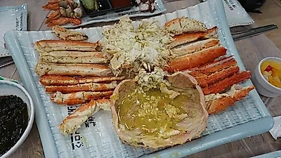 강릉 맛집추천, 주문진 대영유통 "선주가 직접 잡아 판매하여 신선하고 저렴한 대게 제공"
