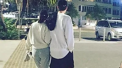 김우빈‧신민아 팔짱 낀 채 다정한 모습! 결별설 쏙 들어간 근황 보니 결혼까지 가능할까? 암투병도 함께해