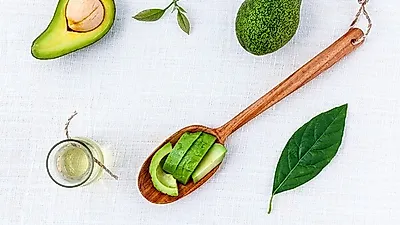 [음식효능]   지방 잡는 지방   '아보카도 오일', 효능은?…"다이어트는 물론 노화까지 방지해!"