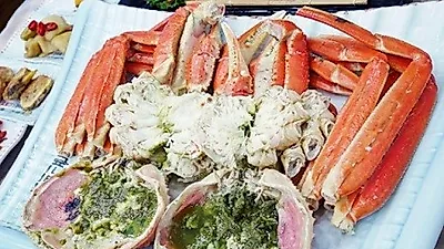 여름 바다 즐기는 강릉 여행, 대게 맛집으로 알려진 '대영유통'