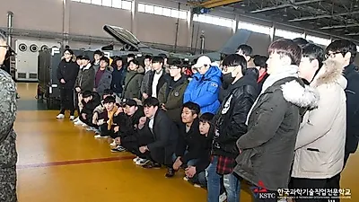 항공정비학과 진학, KSTC 한국과학기술전문학교 공군 제20전투비행단 견학