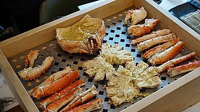 대게, 본격적으로 껍질 속에 살이 차는 것은 1월, 강원도맛집 주문진 신대게나라에서 대게 맛볼 수 있어
