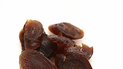 [갱년기에좋은음식]  어머니선물로 어울리는 홍삼,  진액뿐만 아니라  종류 다양하게 있어…  효능 느끼고 싶다면  열매도 있는지 보자