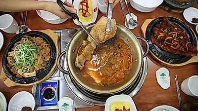 청주 맛집, 추억 여행을 도와주는 '얌김치찌개'