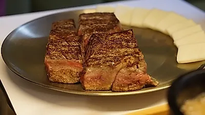 건대 소고기 맛집 '모다미육', 최상급 소고기와 와인 함께 즐길 수 있어 회식장소로 호평