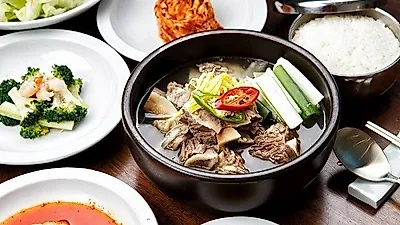 "홀푸드 스토리, 국산재료로 만든 국·반찬 '핫딜' 쇼핑하세요"