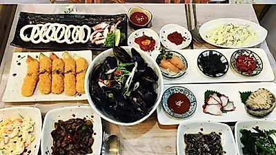 요즘 직장인 회식·모임 장소 트렌드는? 사당역 맛집 '미남대게' 탐방