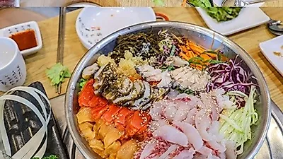 강화도 맛집 '보광호', 새콤달콤 물회에 다채로운 해산물 요리...횟집 식도락 행복