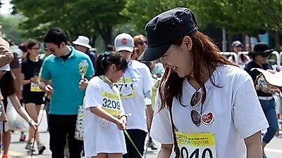[포토] "애견과 걷기는 즐거워"