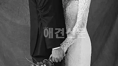 택시 차유람 이지성, 웨딩드레스 화보 보니 '선남선녀'