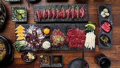 유명 육사시미 식당 강릉에 오픈 강릉 경포대 맛집으로 인기