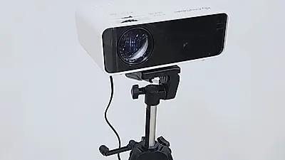 미니프로젝터의 돌풍, 가성비 넘치는 빔프로젝터 '애니빔' 눈길