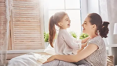 세계 소녀의 날, 여성을 향한 편견과 차별 금지를